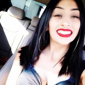 Meet your Posher, Sandra